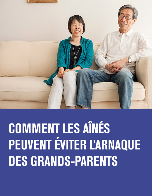 Un couple d’aînés assis sur un canapé. Titre de l’article – Comment les aînés peuvent éviter l’arnaque des grands-parents